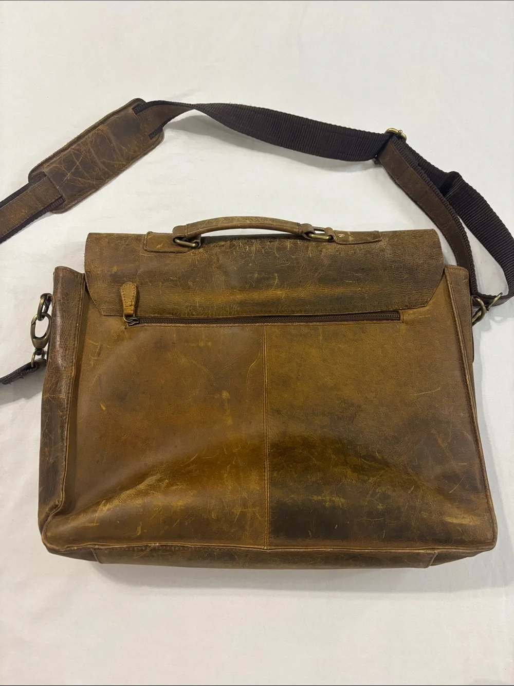 MaheTri The Buffalo Leather Messenger Bag
